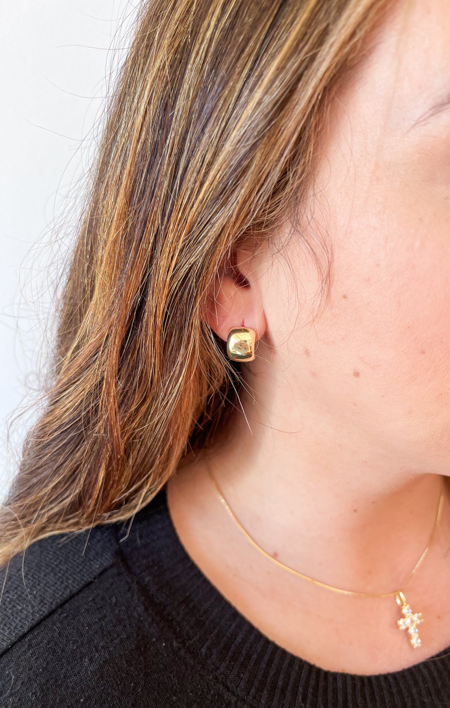 AVA EARRING