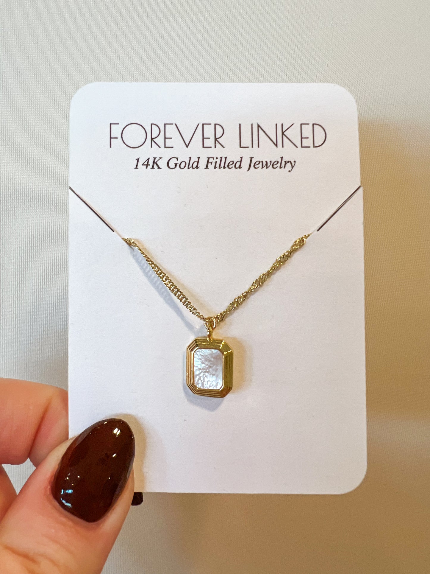 MINI SQUARE PEARL NECKLACE