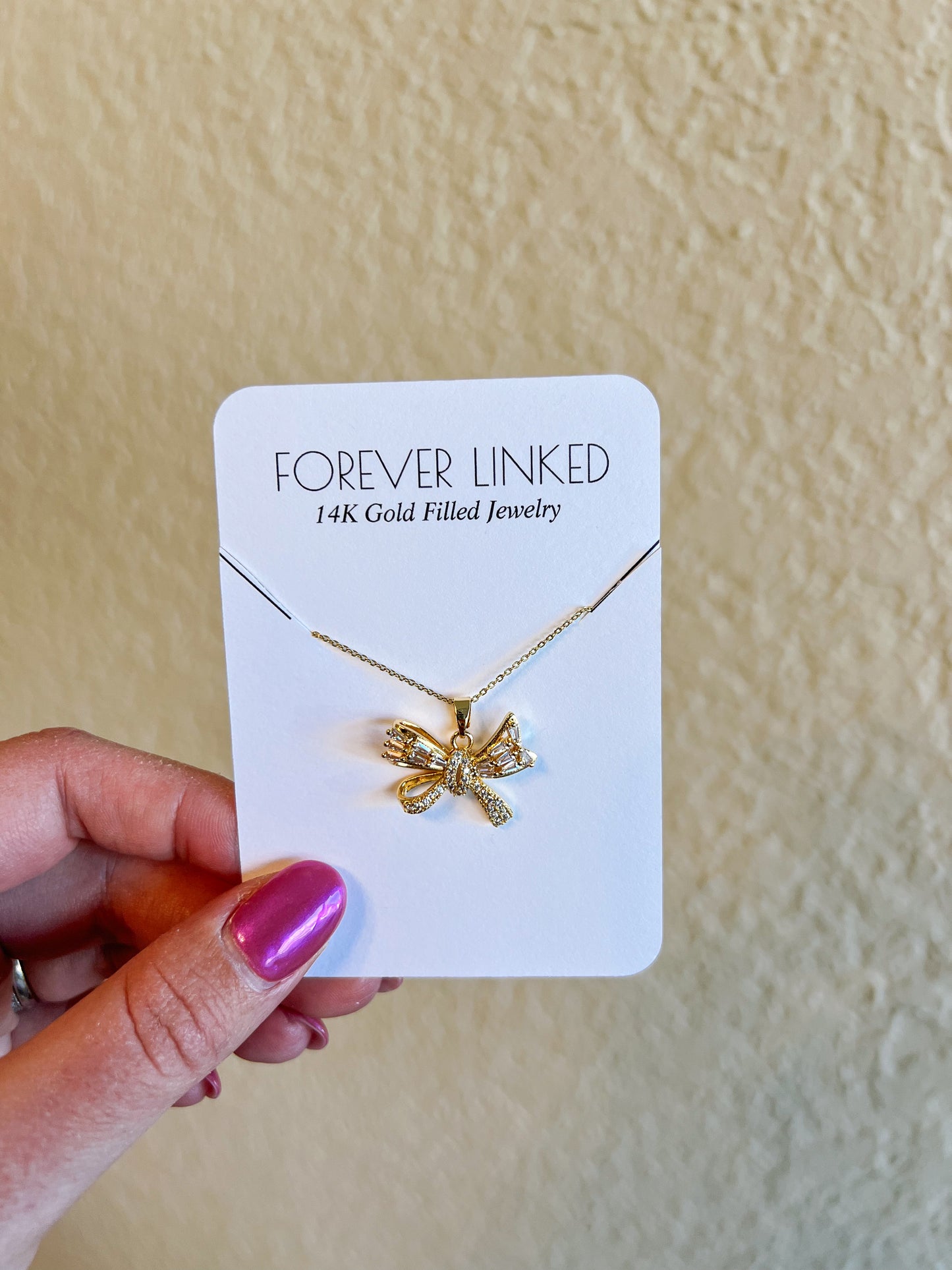 Gold Chunky Bow Necklace