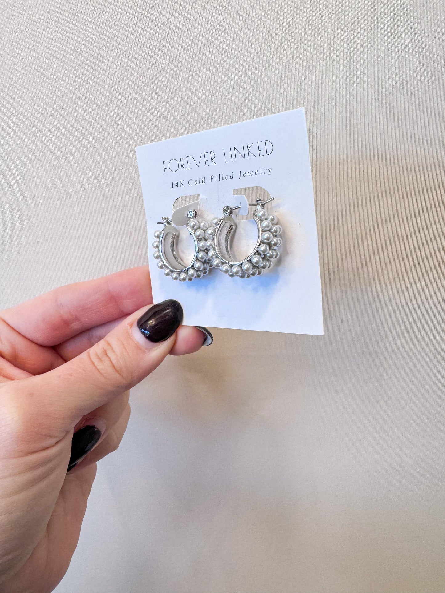 LYS PEARL HOOP IN SILVER