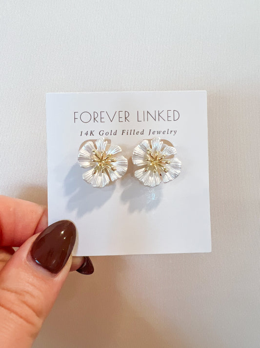 FLOWER STUD