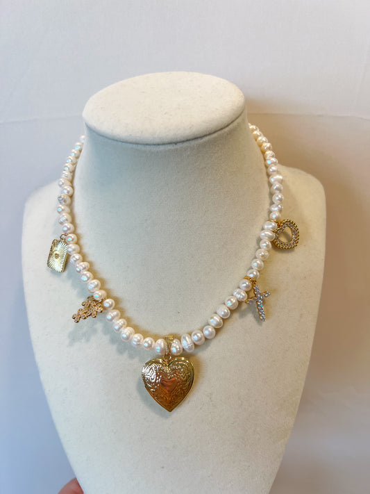PEARL CHAIN CHARMED