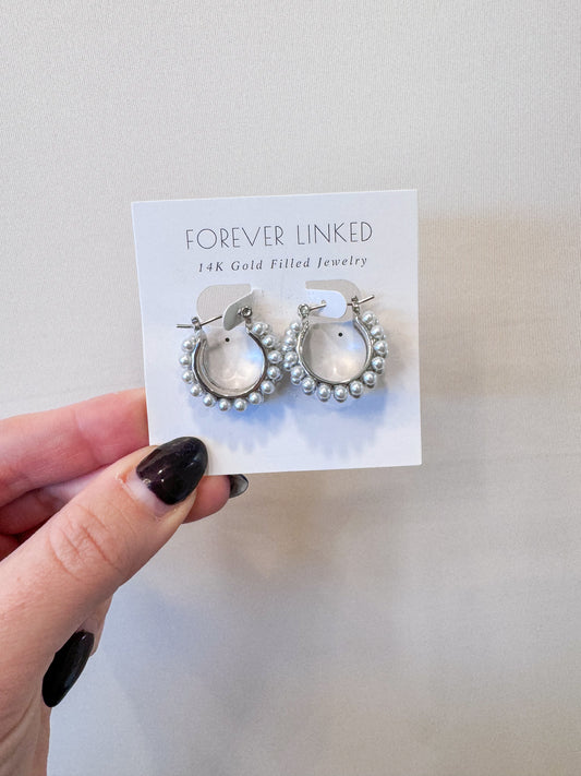 LYS PEARL HOOP IN SILVER